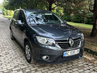 renault sandero 2019