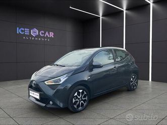 toyota aygo connect 1.0 vvt-i 72 cv 5 porte x-play