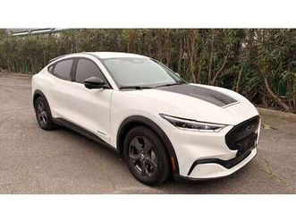 mach-e standard range rwd 269cv auto