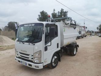 isuzu m21 compattatore