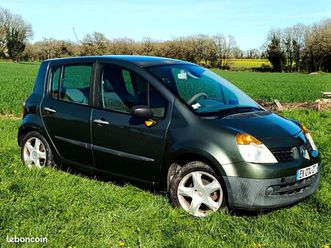 modus 1.4 16v luxe privilege 2004 distribution et pneus neufs