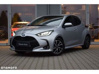 toyota yaris hybrid 1.5 comfort