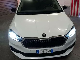 skoda fabia young edition