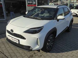 toyota yaris cross 1.5h teamplayer+winter+safety-paket