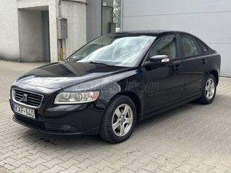 volvo s40 1.6 d drive momentum magyarországi le informálható 274 ezer km . friss szerviz !!