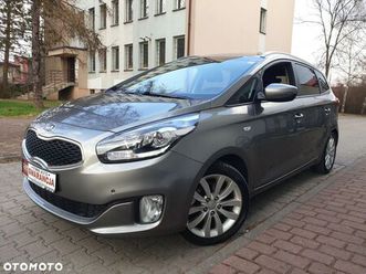 kia carens 1.6 gdi dream team edition