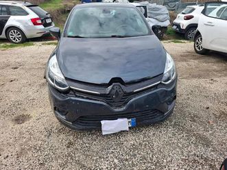renault clio tce benzina/gpl incidentata marciante