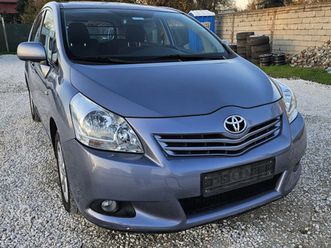 toyota corolla verso 1.8 газ.инж..panorama