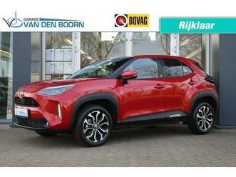 toyota yaris cross 1.5 hybrid, dode hoek monitor, pdc rondom, all season banden, etc.