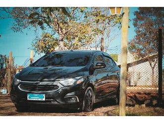 hatch lt 1.0 8v flex mec. 4p