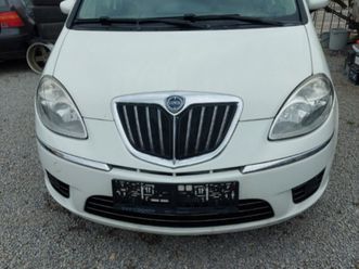 lancia musa 1.4 i klima 2,400 eur