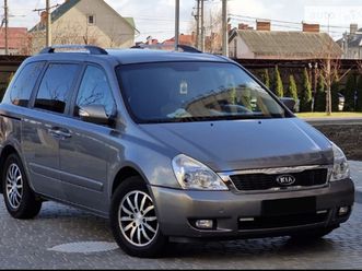 kia carnival 2011