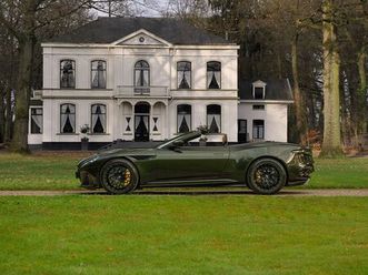 aston-martin-dbs-volante-770-ultimate-by-q-1-of-199-carbon-pack-minotaur-green