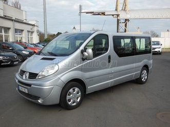 renault trafic 2.0 dci l2h1p2 passenger privilege márkaszervizből. első tulajdonostól. magyar autó. garantált km futás!