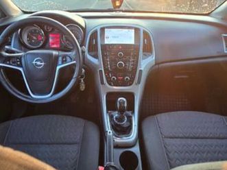opel astra j 2013 1.7 malu mare