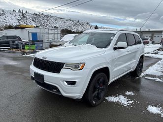 jeep grand cherokee overland* hemi* 8zf* втори фейс* 2 чифта джанти*