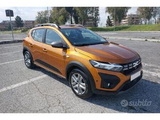 dacia sandero stepway 1.0 tce 100 gpl – 2023