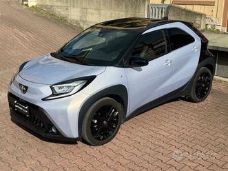 toyota aygo x 1.0 vvt-i 72 cv 5 porte jbl special