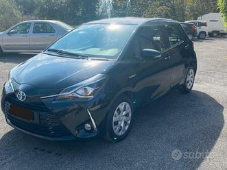 toyota yaris 1.5 hybrid allestimento active