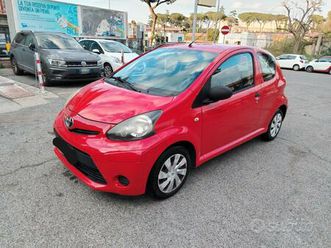 toyota aygo 1.0 12v vvt-i 5 porte active connect