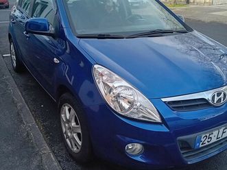 hyundai i20 hatchback i dezembro/10