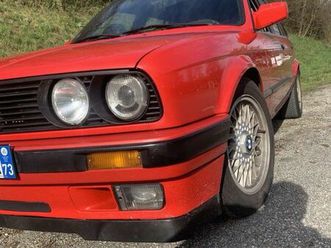 e30 320i touring