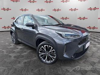 toyota yaris cross 1.5h (116 cv) e-cvt lounge...
