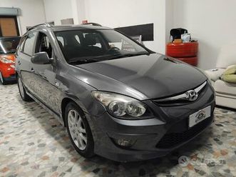 hyundai i30 cw 1.6 crdi vgt 16v 115cv dynamic