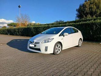 toyota prius hybrid