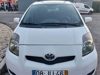 toyota yaris 1.4 d4d 5 lugares outubro/10