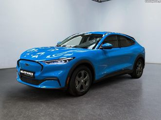 ford mustang mach-e standard range novembro/23