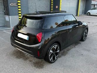 mini cooper c f66 1.5i dkg7 156 cv favoured pack
