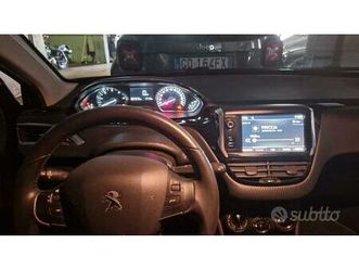 peugeot 2008 active hdi unico proprietario